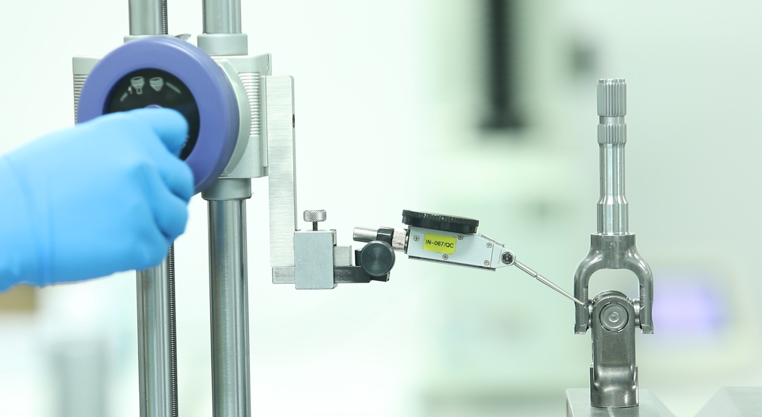 Quality inspection measurement of universal joint component